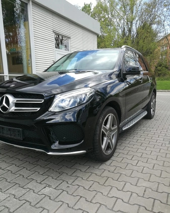 Mercedes-Benz GLE cena 164900 przebieg: 65900, rok produkcji 2017 z Biała małe 277